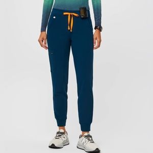 Figs Zamora Jogger Scrub Pants in Deep Reef